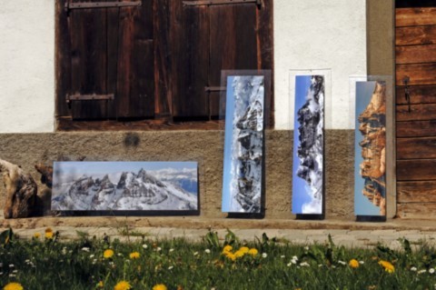 Pour exemple: plus de 50 panoramique des Dents du midi sont disponibles